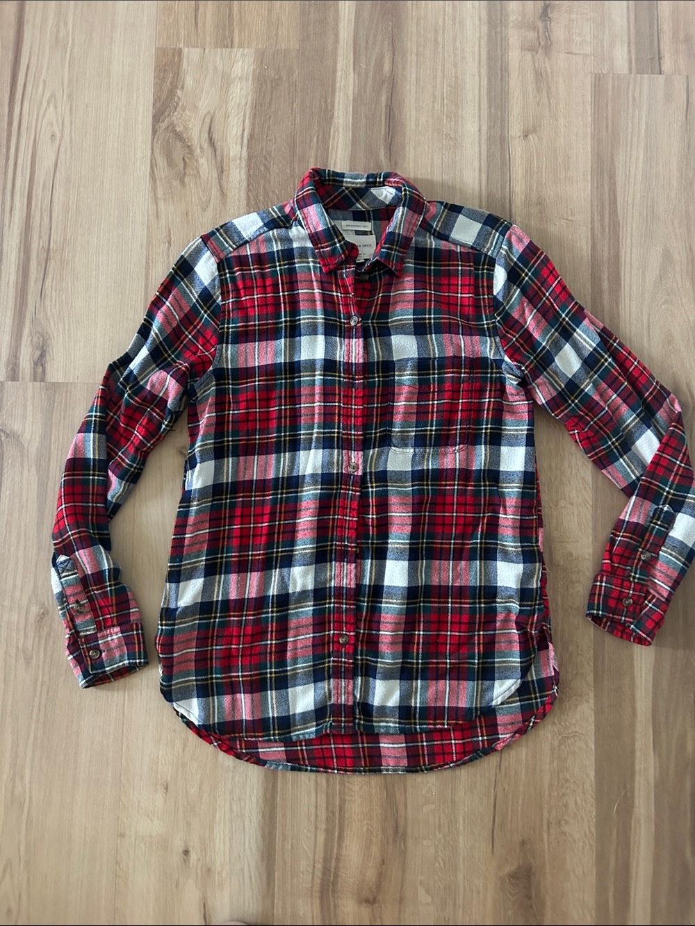 American Eagle Plaid flannel Button-Up Shirt
